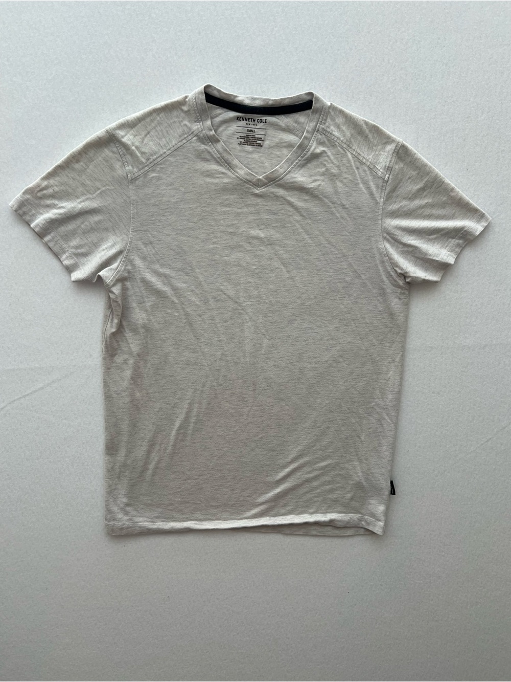 Kenneth Cole New York Men’s Small V Neck T Shirt Organic Cotton Stretch Gray